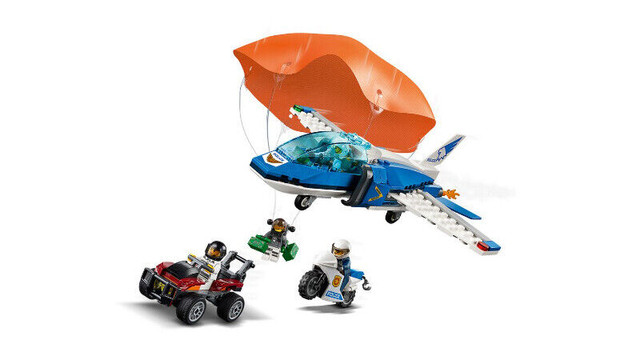 LEGO® City - La police du ciel et l’arrestation en parachute dans Jouets et jeux  à Longueuil/Rive Sud - Image 4