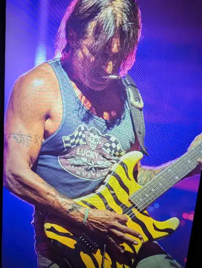 Guitarist needed. We will be doing gigs. We practice in Toronto at keel and Finch the jam chamber. S...