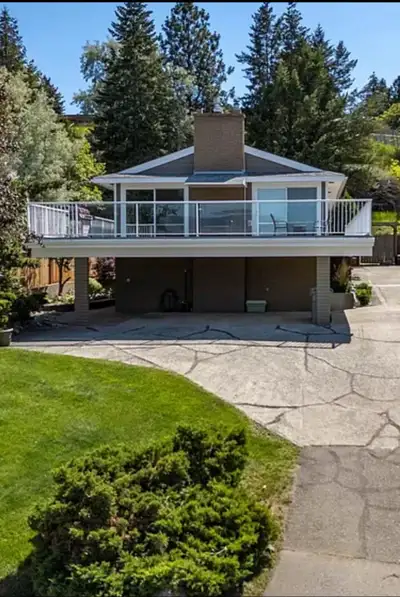 3 bedroom 2 bath house for rent