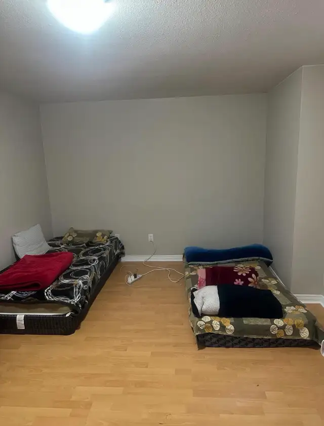 Room for rent in sharing in Long Term Rentals in Kitchener / Waterloo - Image 3