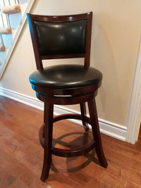 Counter height swivel stool 
