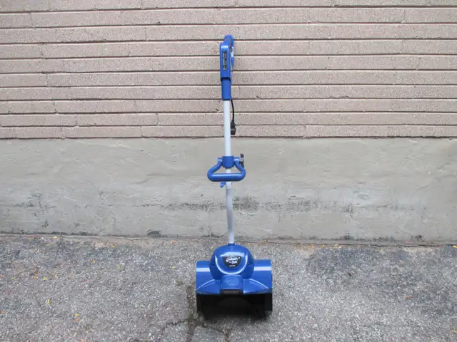 Electric Snow blower in Snowblowers in City of Toronto - Image 3