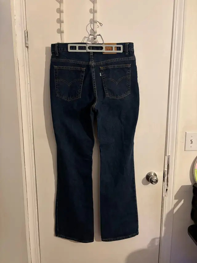 Levi's Vintage White Tab Bootcut Jeans in Women's - Bottoms in Ottawa - Image 4