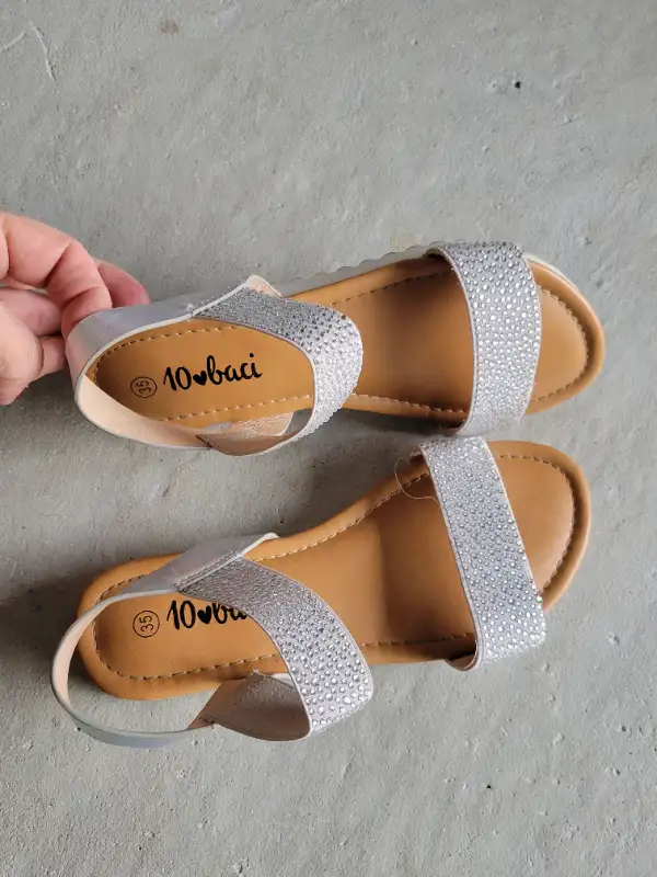 Divers sandales pour filles fait en italie in Kids & Youth in City of Montréal - Image 3