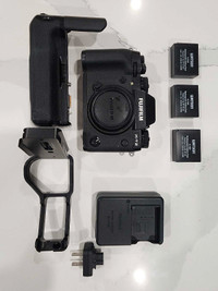 Fujifilm X-T 2 Camera with Mount and Extra Batteries
