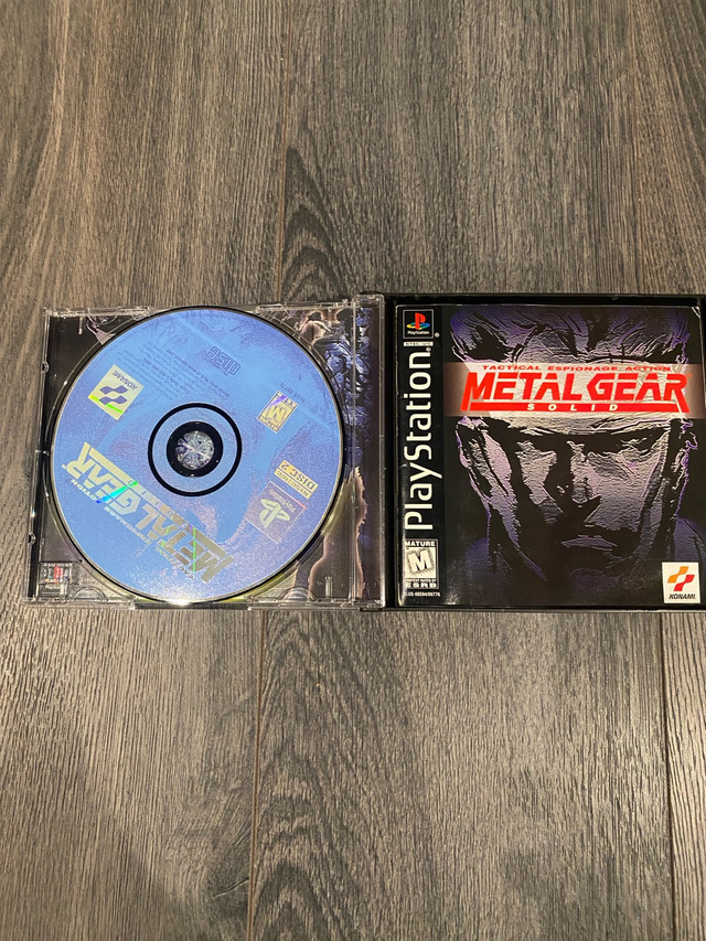 Metal Gear Solid -Sony PlayStation 1 (1999) - 2 Disc Set PS1 in Older Generation in Markham / York Region - Image 3