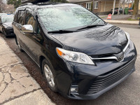 Toyota Sienna LE 2018 FWD 