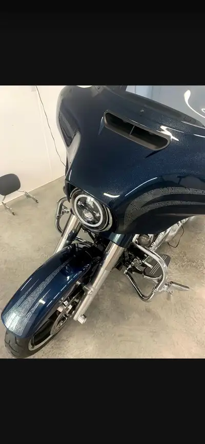 Street glide special. Cosmic blue. 1690 cc Dynojet Auto tuner married to bike. HogWorkz LED headligh...