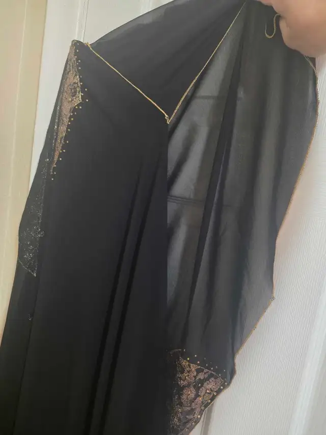 Black Abaya537090587918356482