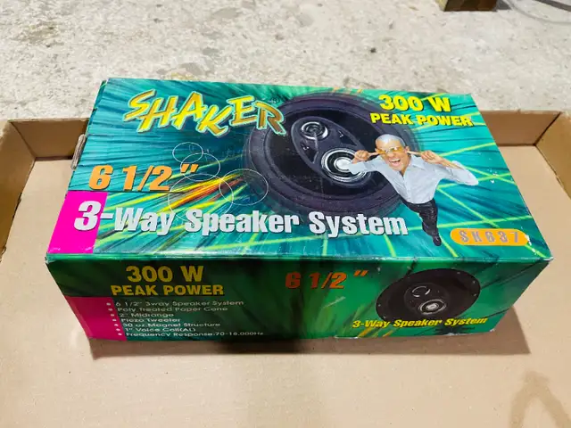 SHAKER 300 Watt  3-way Speaker ( A Pair ) 6.5" inches in Speakers in Markham / York Region - Image 2