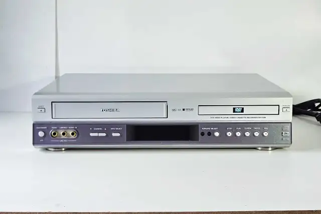 Toshiba DVD  / VHS Combo Player-No Remote Control64840238016259122