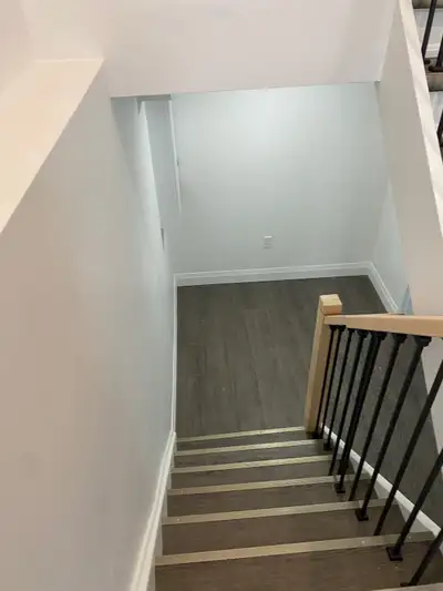 Private room available in a 2-bedroom, 1-bath home in Oshawa for **$900/month**. **What's Included:*...
