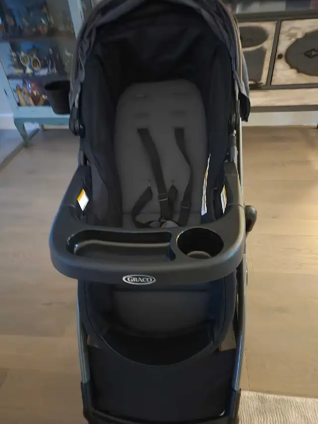 Graco Modes Trio and SnugRide 35 Lite595521282234787845