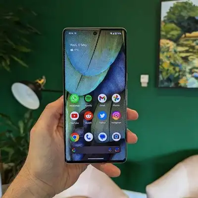 Google Pixel 7 Pro, View more