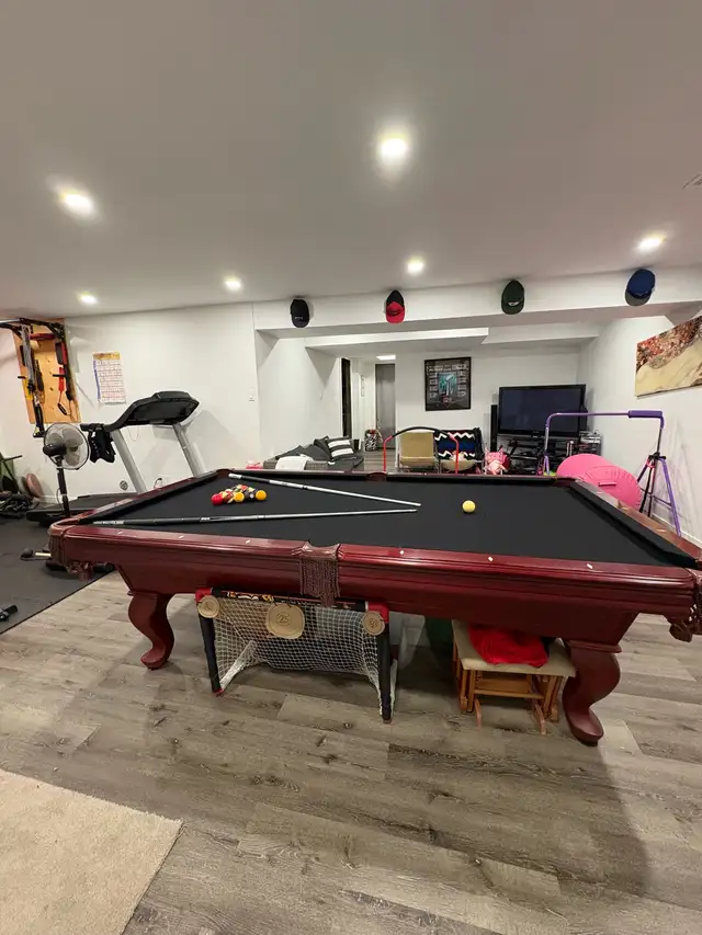 Regulation Slate Pool Table in Toys & Games in Ottawa - Image 5