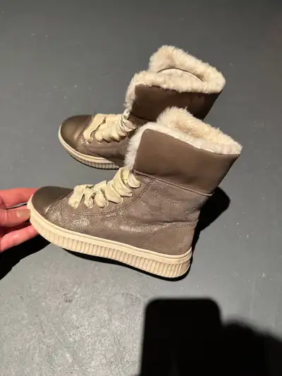 Geox girls winter boots, View more