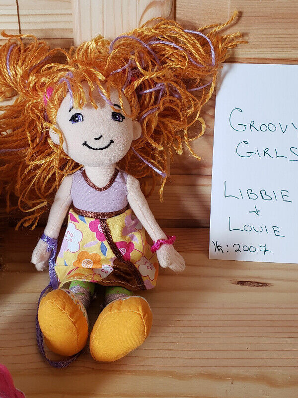 Groovy Girls Libbi and Louie Doll with Dog 2007 $8 (Lot 227) dans Jouets et jeux  à Trenton - Image 3