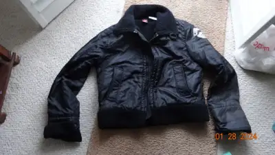 Lady  Jacket,black marked DIESEL, L, little worn,no smell, View more