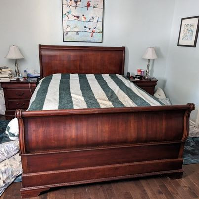 Queen Sleigh Bed frame for sale, with included box spring dans Lits et matelas  à Laval/Rive Nord
