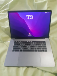 15" Macbook Pro- *barely used*