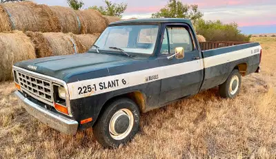 1981 dodge ram d250 3/4ton pickup the truck has a 225 slant six engine with a 727 automatic transmis...