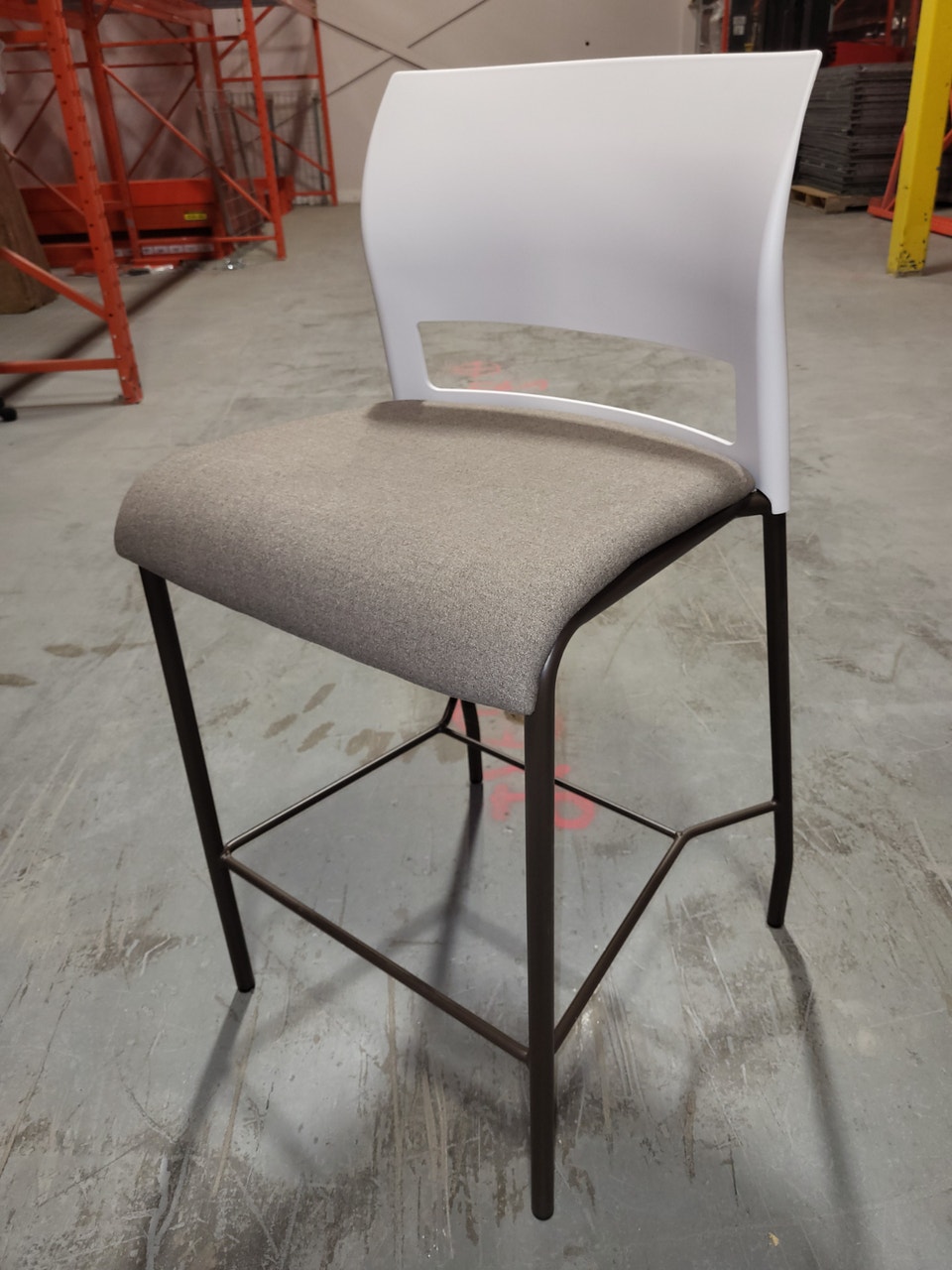 Tabouret Steelcase Move gris et blanc 27 pouces | Chairs & Recliners ...