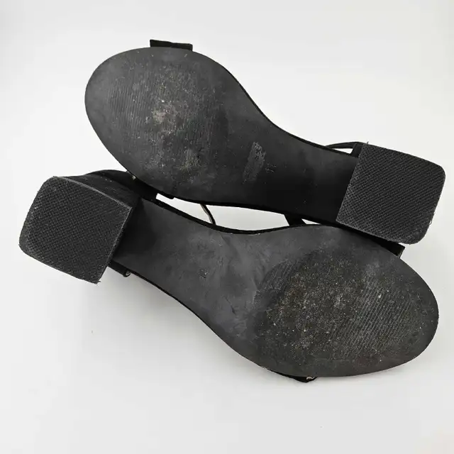 Torrid Women Black High Heel Open Toe Suede  S in Women's - Shoes in Kitchener / Waterloo - Image 8