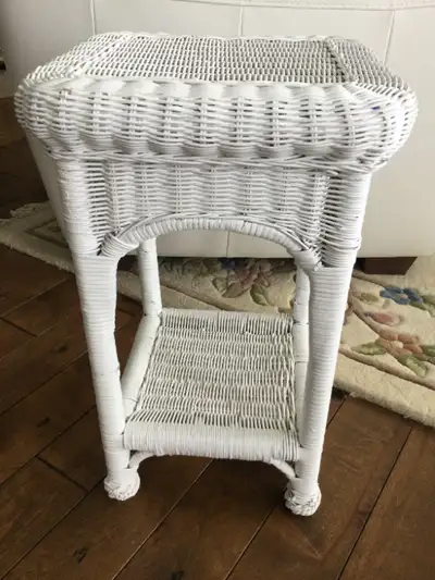 This side table is a perfect addition to your home décor. It adopts a two layer design, allowing you...