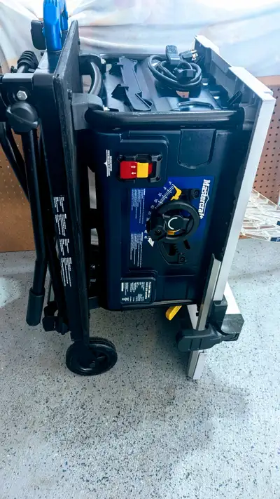 10 in. Mastercraft foldable , portable, like New, minimally used, perfect working order, aluminum ta...