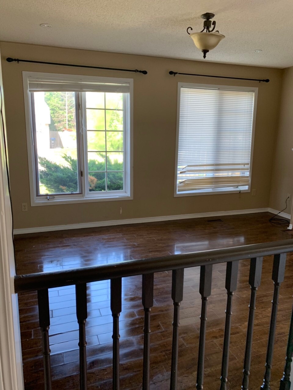 Spacious 4 Bedroom detached home in Williams Pkwy and 410 5