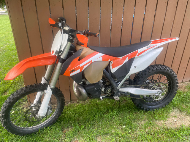 KTM 300xc 2016  in Dirt Bikes & Motocross in Prince Albert - Image 2