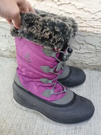 Winter Boots Kamik Women Size 6, View more