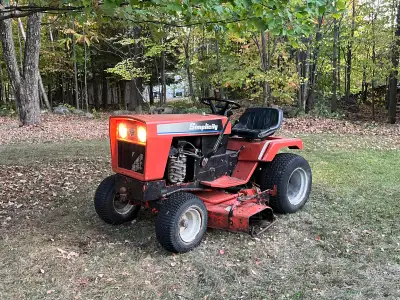 Simplicity 7117 Garden Tractor / Tracteur à Jardin Simplicity, View more