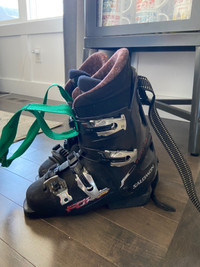 Solomon Downhill Ski Boots - size 6