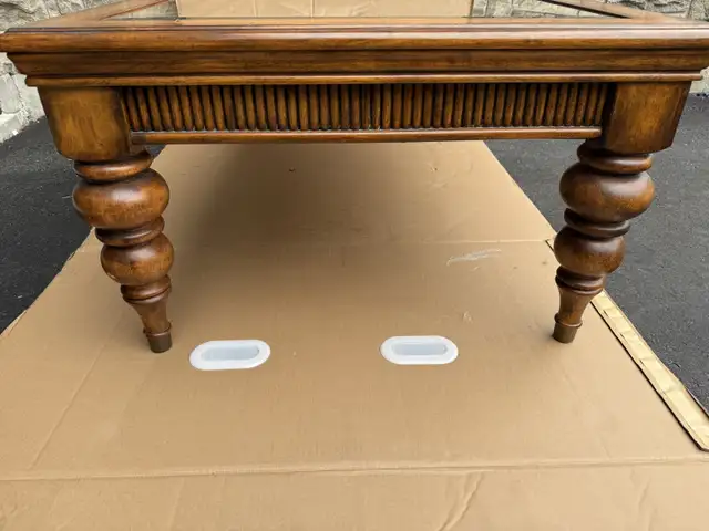 Coffee Table with Glass Top (solid wood) in Coffee Tables in Markham / York Region - Image 5