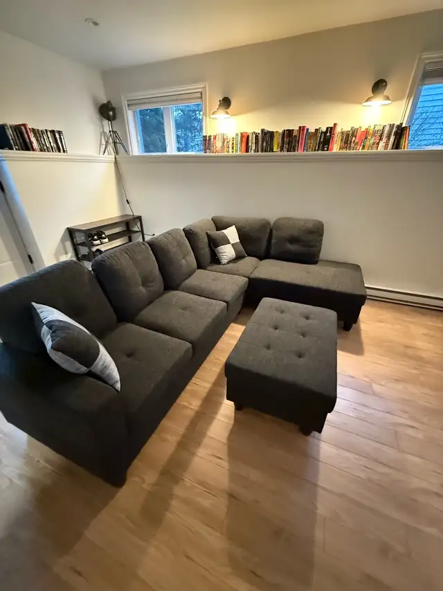 Palmer Square 3 Piece Upholstered Sectional in Couches & Futons in City of Halifax - Image 2