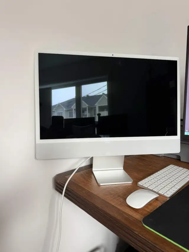 Mac 24 po M1 2021, 16 Go RAM, SSD 2 To, Magic keyboard Touch ID in Desktop Computers in Longueuil / South Shore - Image 4