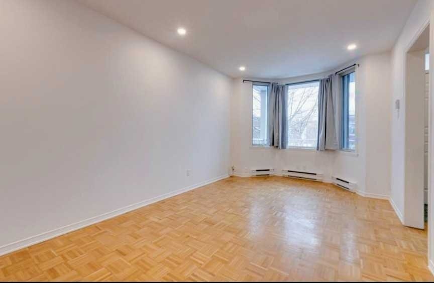 4 1/2 À Louer Dès Maintenant — photo 2