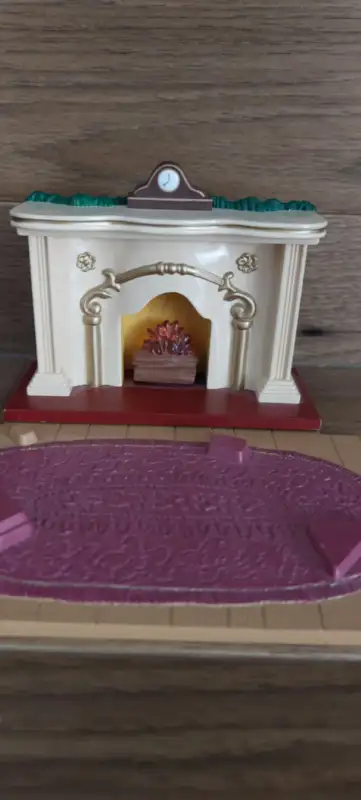 HALLMARK Keepsake Ornament Bearingers Flickering Light Fireplace and Floor. 1993. Tabletop. Pre-Owne...