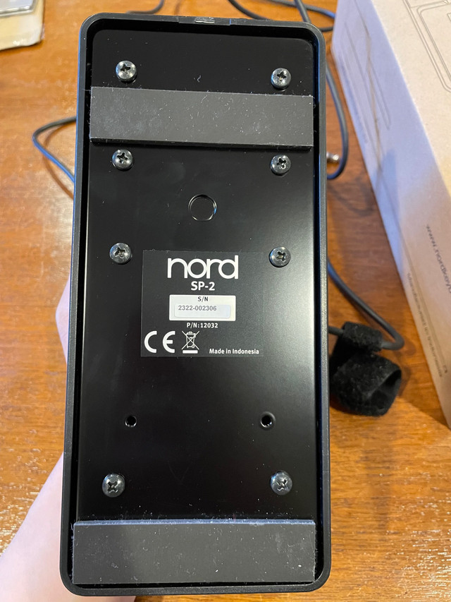 Nord SP-2 continuous pedal dans Pianos et claviers  à Longueuil/Rive Sud - Image 4