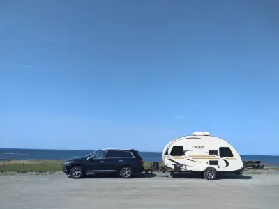 Roulotte 2012 RPod 173 $6500 nego. Bought brand new from 1444. Water damage - needs repairs. Fully l...