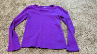 Women purple sweater - size M