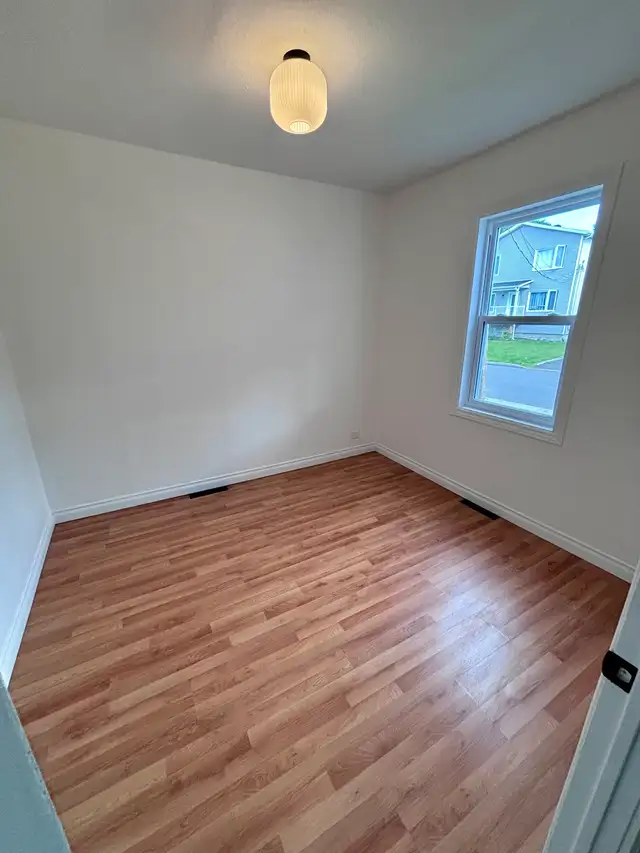 Maison à louer à Lévis in Long Term Rentals in Lévis - Image 10