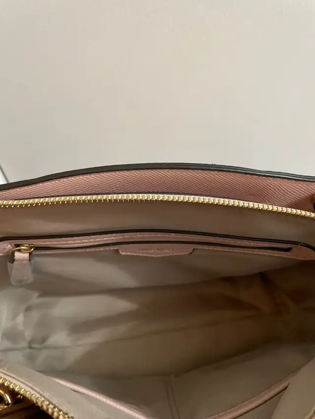 Nine West Purse - pink in Women's - Bags & Wallets in Kitchener / Waterloo - Image 4