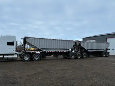 2020 Doepker Super B grain trailer 22.5 tires with tire inflation Electric tarps. Fresh CVIP at the...