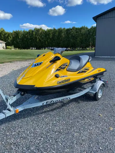 Mint condition. 63 hrs only. Comes with bumpers and paddle. All serviced new oil and plugs. Ready to...