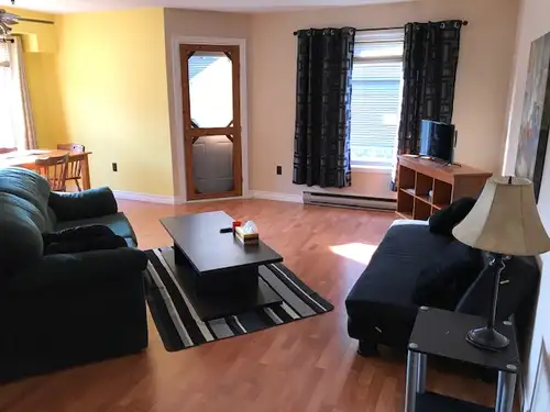 10 Month Lease - September 1st, 2025 to May 31st, 2026 (+ 2 weeks in June FREE!) Ideal for universit...