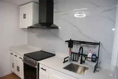 Description A very clean, fully-Furnished and bright room in a modern house is available now for ren...