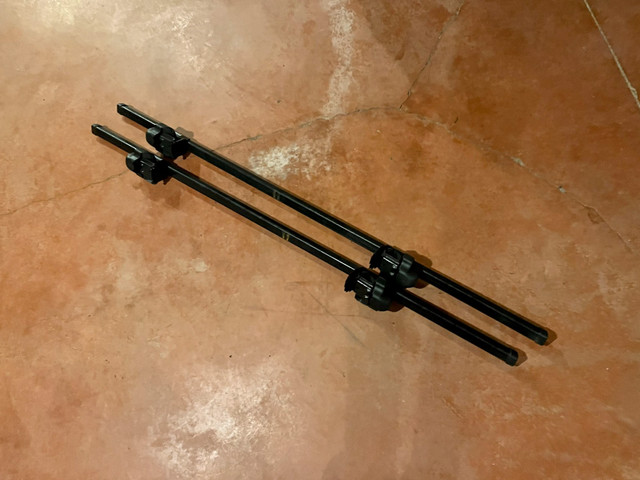 Thule roof rack cross bars 58” in Other Parts & Accessories in Bedford