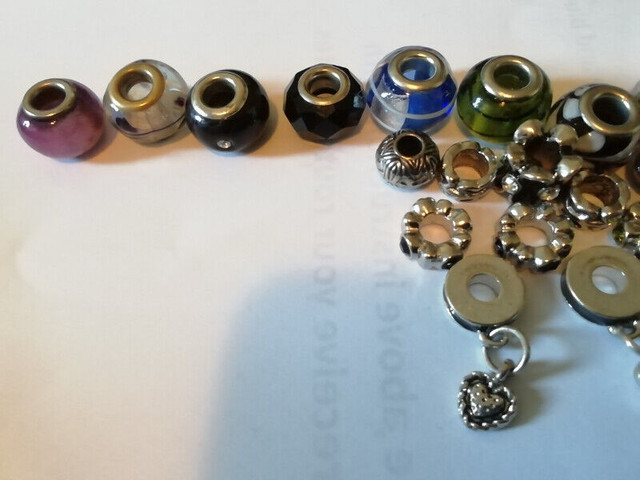 **Collectable Beads: Excellent Shape: 20: ALL: $40.00/$3.00EA.** in Jewellery & Watches in Sudbury - Image 2